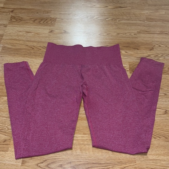 NVGTN M Crimson NV Seamless Legging - Picture 3 of 6